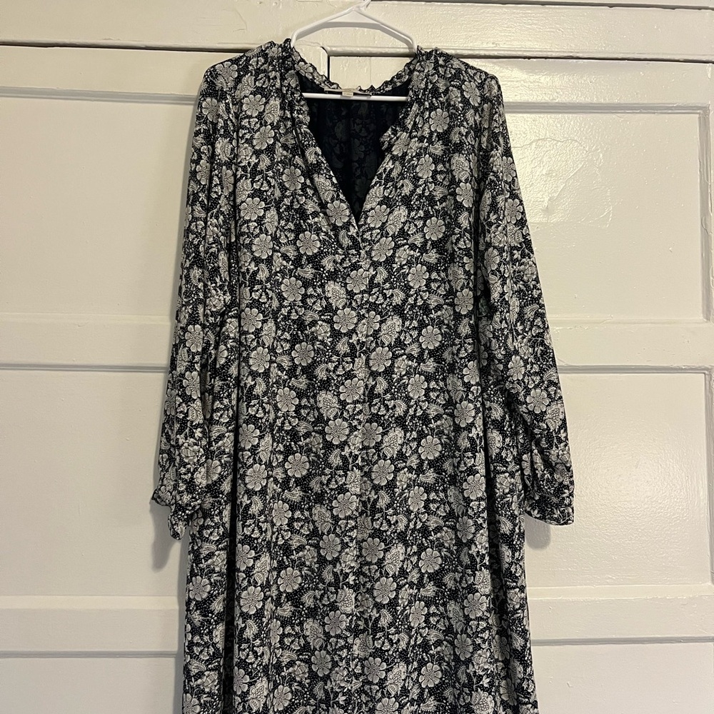 LOFT Floral Black and White Women's Dress